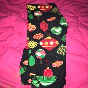 Lularoe kid christmas leggings